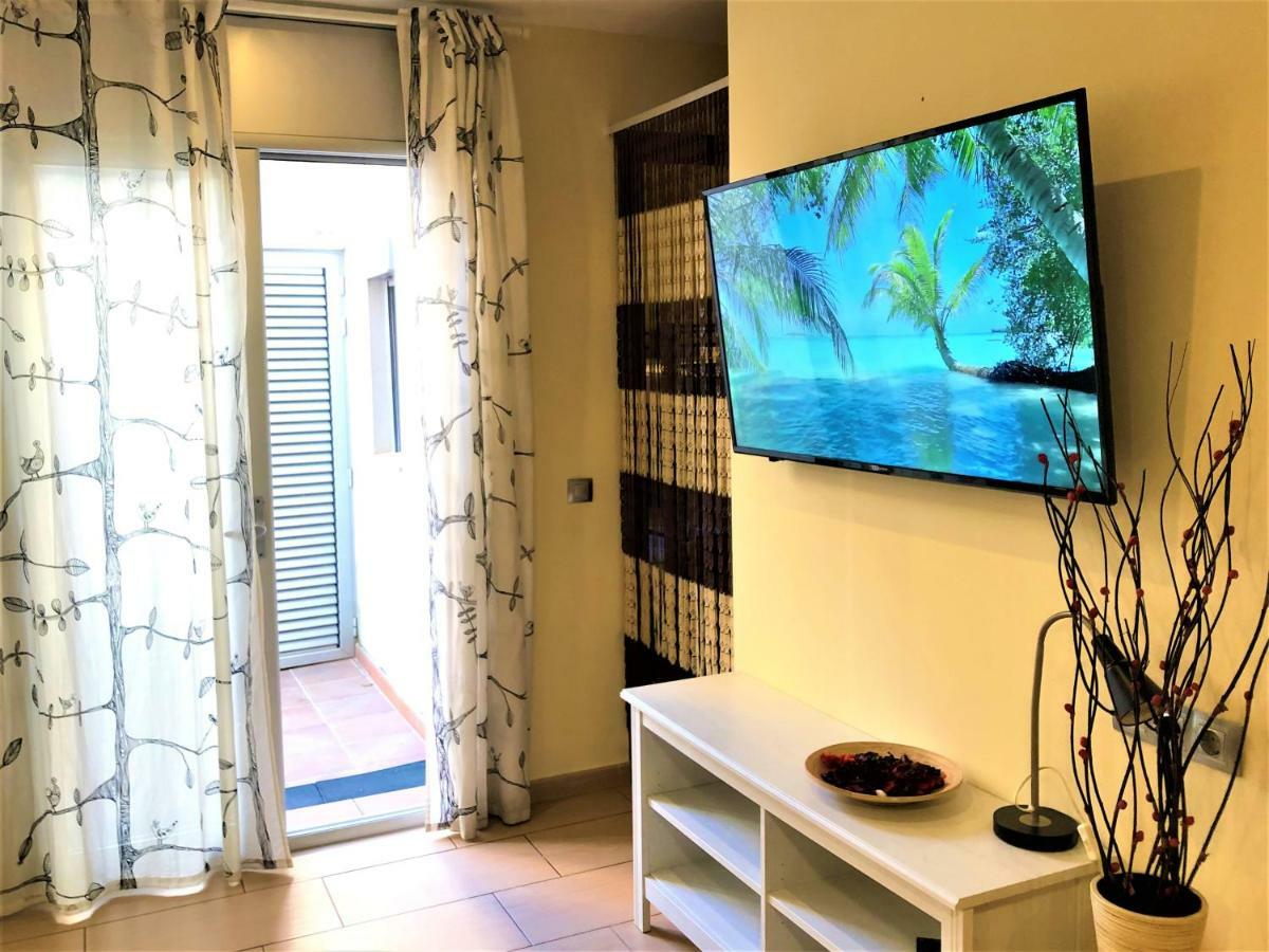 Lloret Beach Apartments Lloret de Mar Bagian luar foto