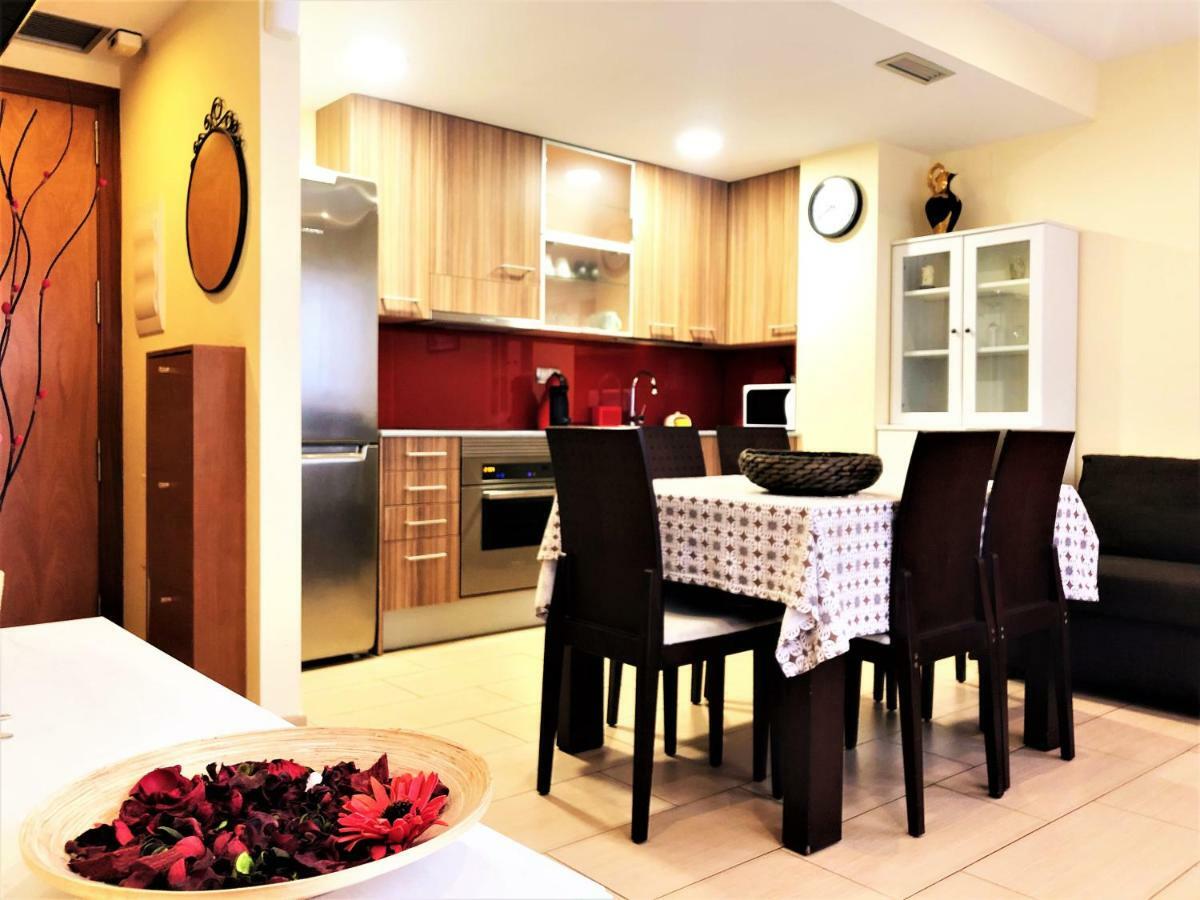Lloret Beach Apartments Lloret de Mar Bagian luar foto